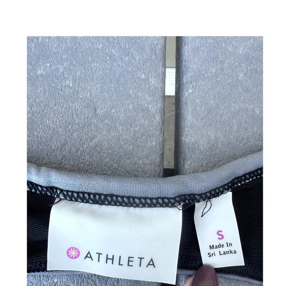Athleta tank top with open back and built in bra, women's size S - Picture 4 of 4